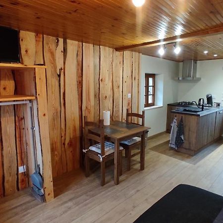Studio Chaleureux Dans Les Monts Du Forez Verrieres-en-Forez Exterior foto